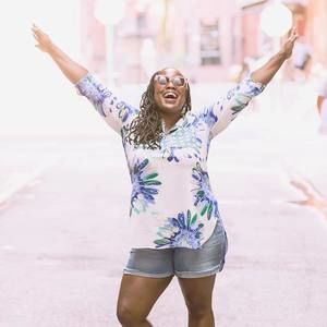 Meet your Posher, Myrna